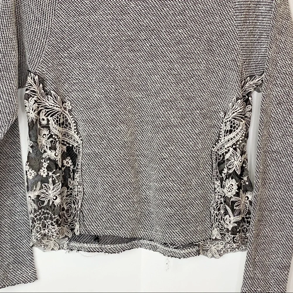 EUC Staring At Stars Distressd Lace Inset Pullover